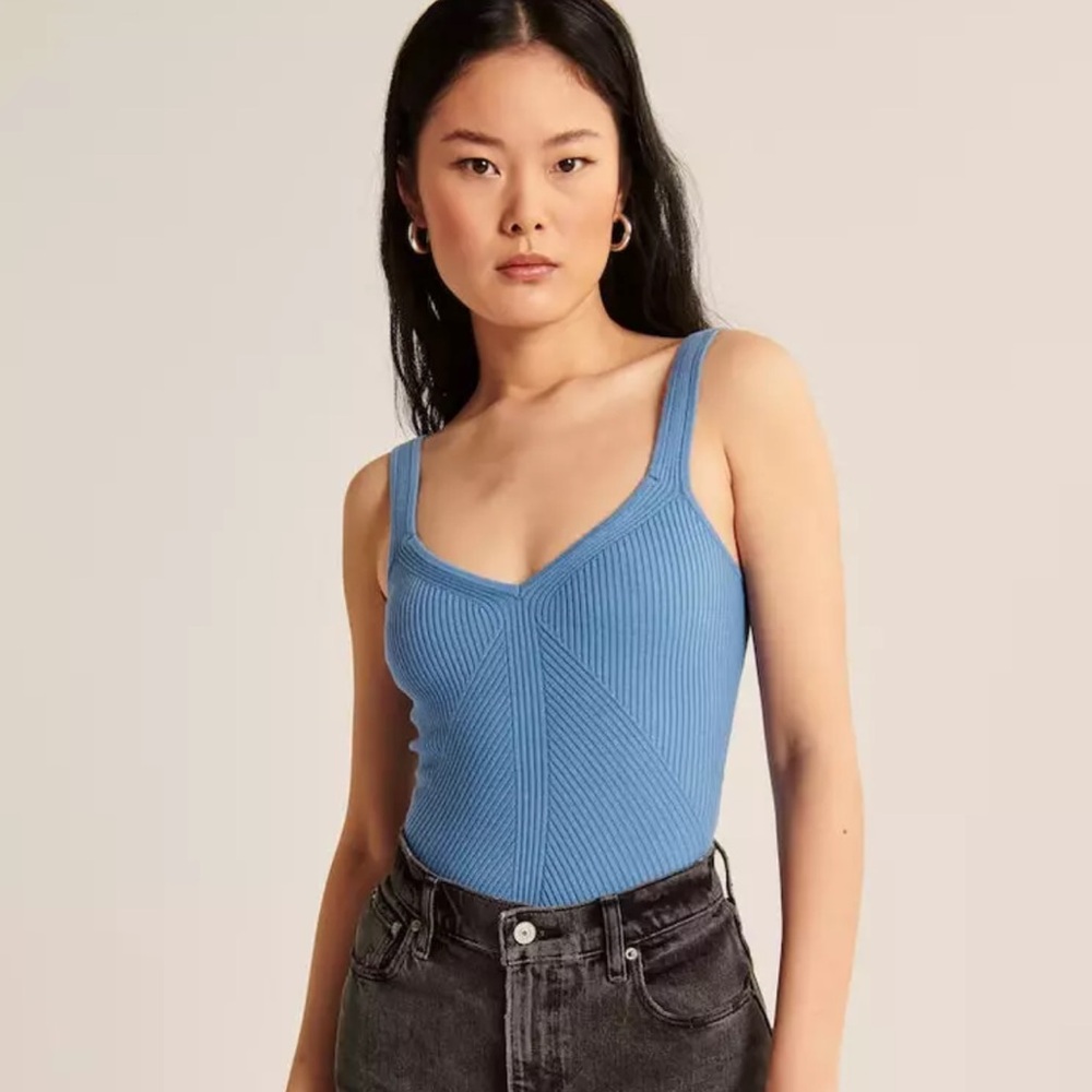 Abercrombie & Fitch Elevated Knit V Neck Bodysuit